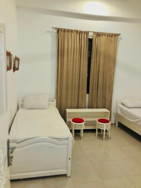 Tut Apartments